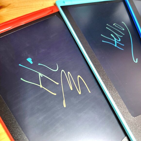 NEW Blue LCD Writing Tablet & Stylus w/ Quick Erase Button - Picture 3 of 3